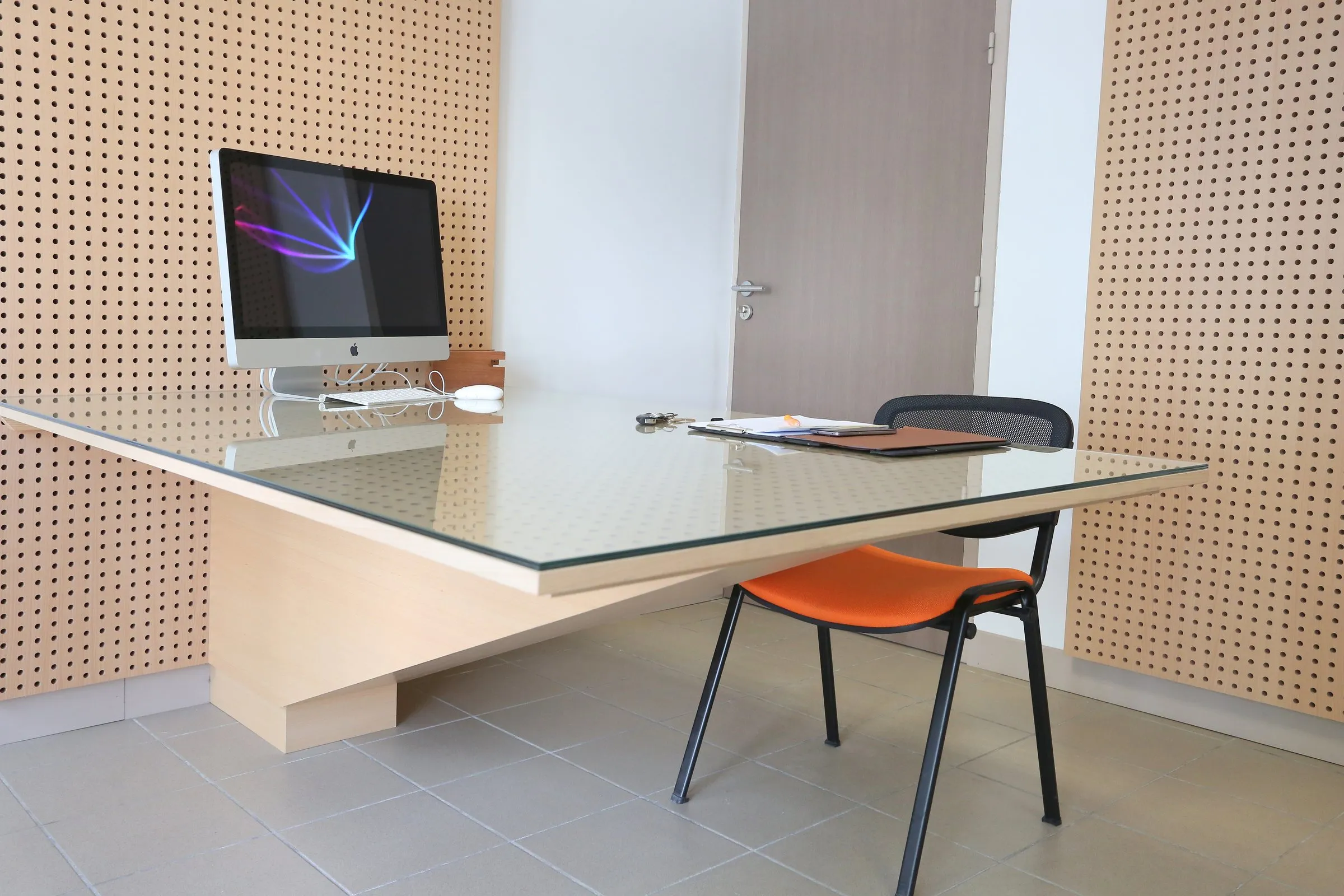 Le bureau en vue resserrée